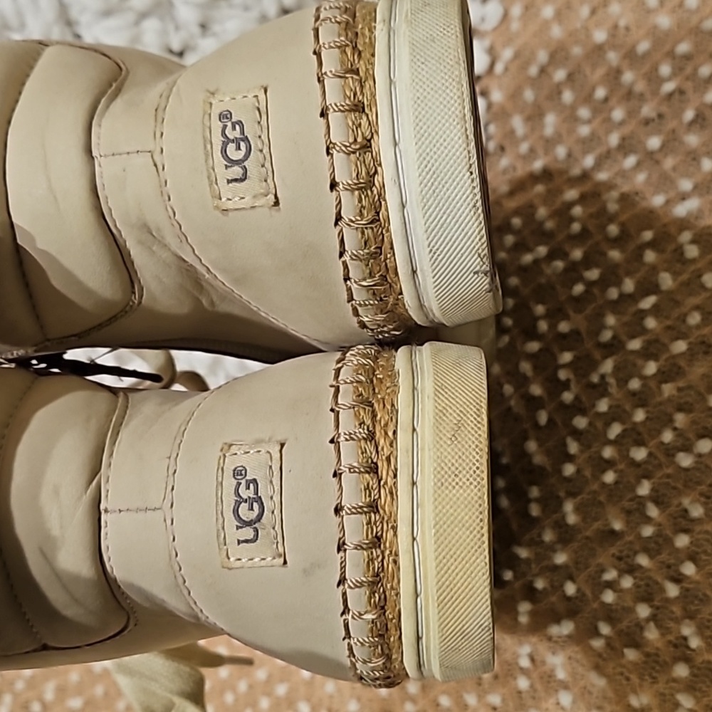 Ugg Hightop Leather Shoes - Picture 13 of 16